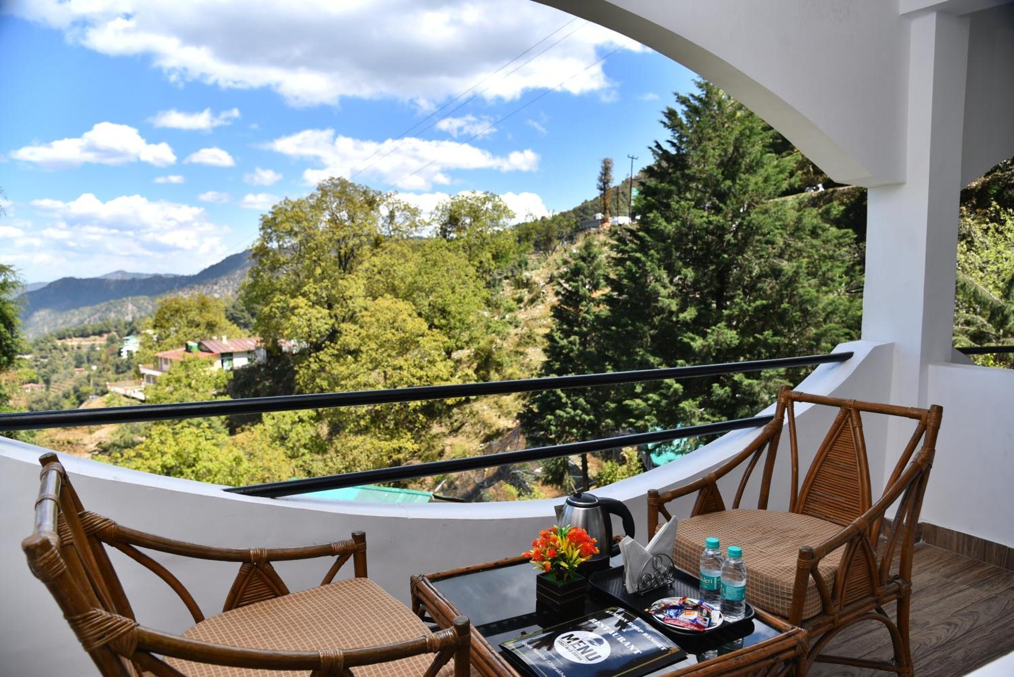 Kumaon Roop Resort Near Kainchi Dham Nainital Ngoại thất bức ảnh