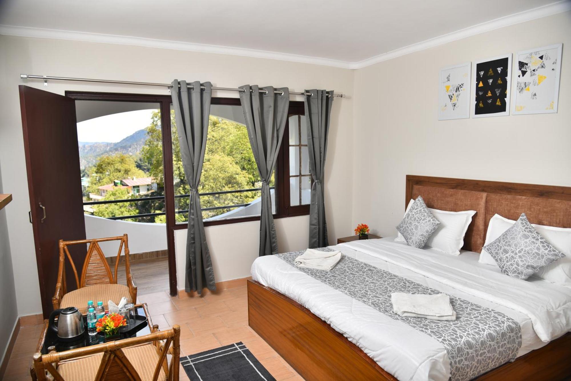 Kumaon Roop Resort Near Kainchi Dham Nainital Ngoại thất bức ảnh