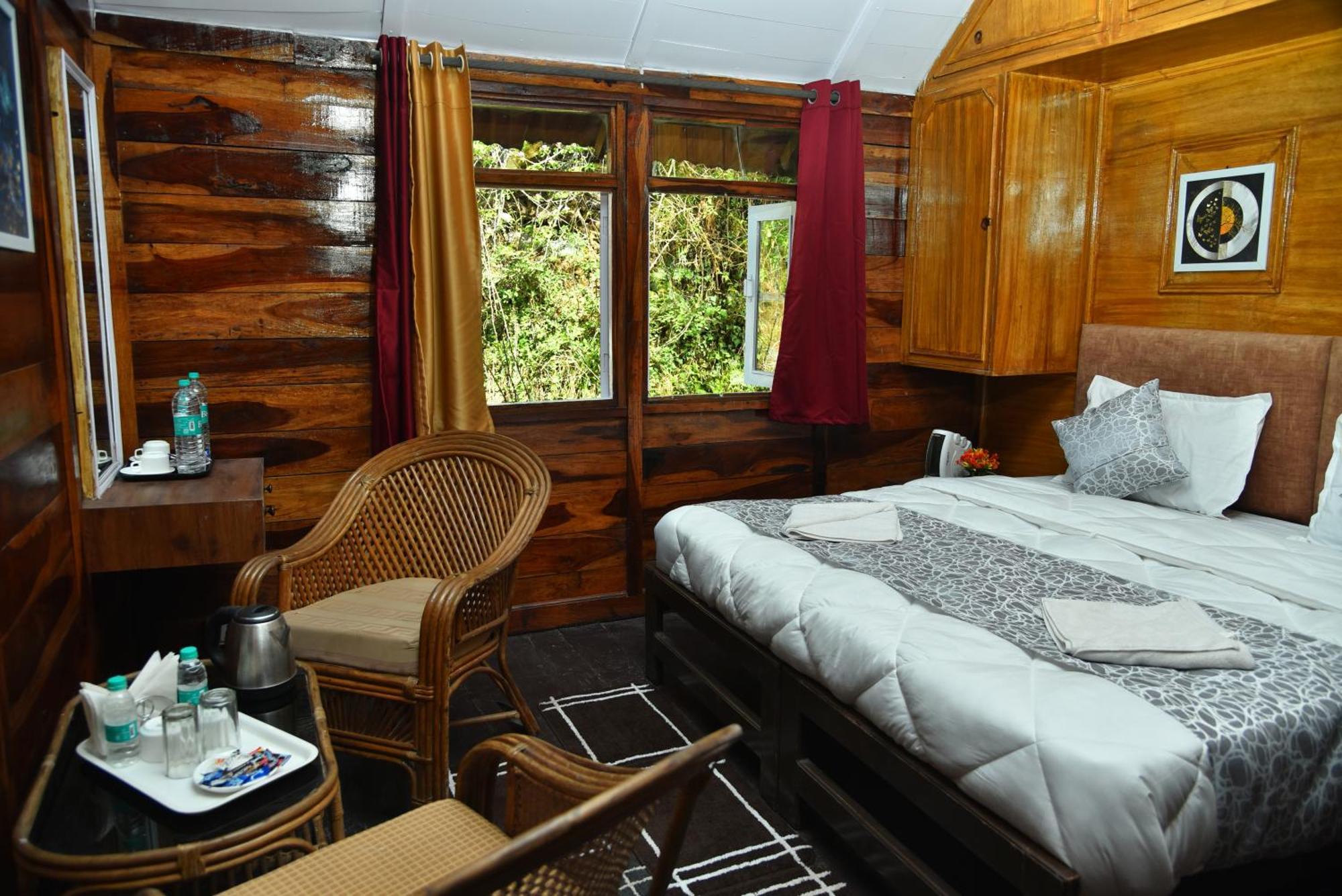 Kumaon Roop Resort Near Kainchi Dham Nainital Ngoại thất bức ảnh