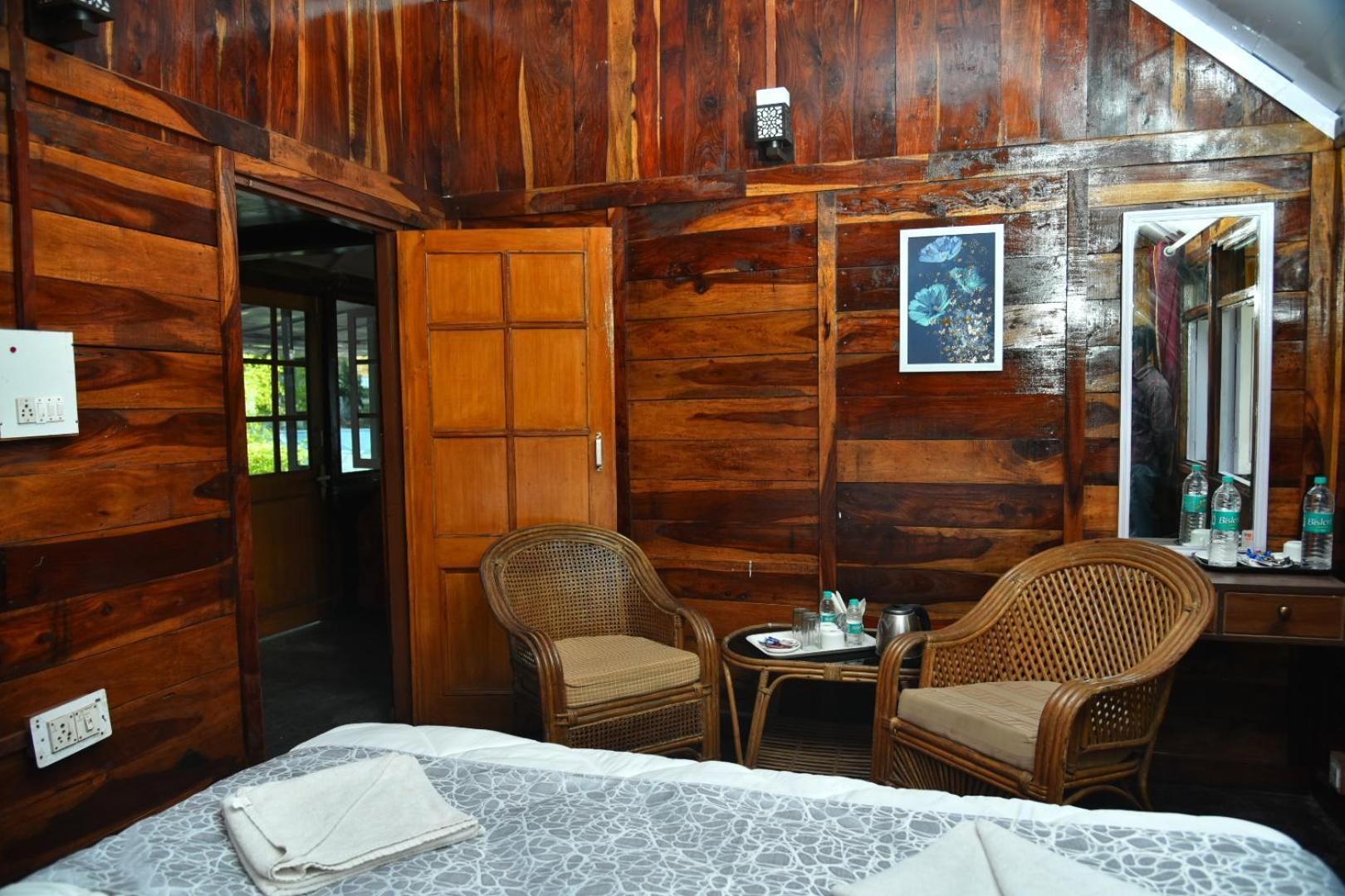 Kumaon Roop Resort Near Kainchi Dham Nainital Ngoại thất bức ảnh