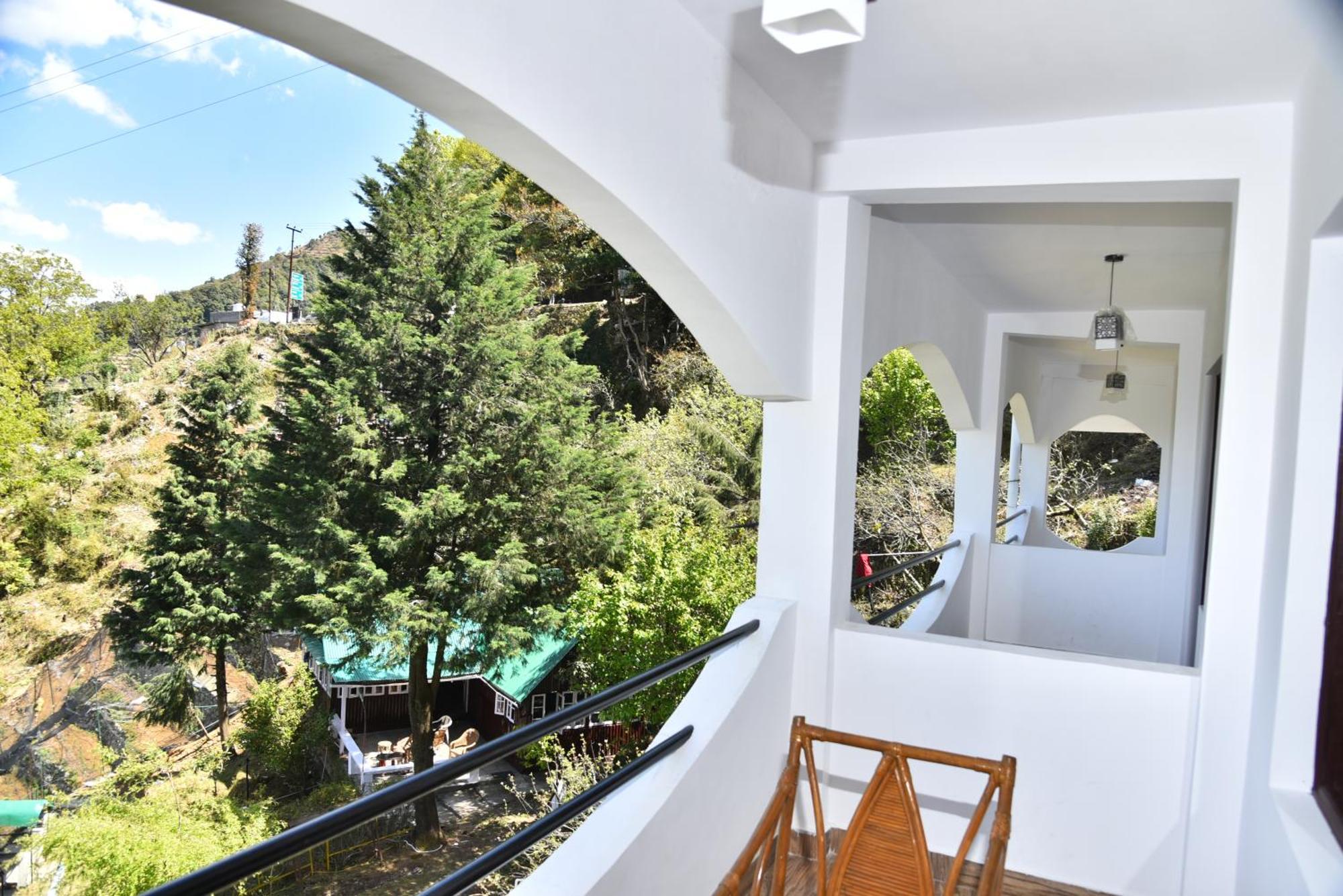 Kumaon Roop Resort Near Kainchi Dham Nainital Ngoại thất bức ảnh