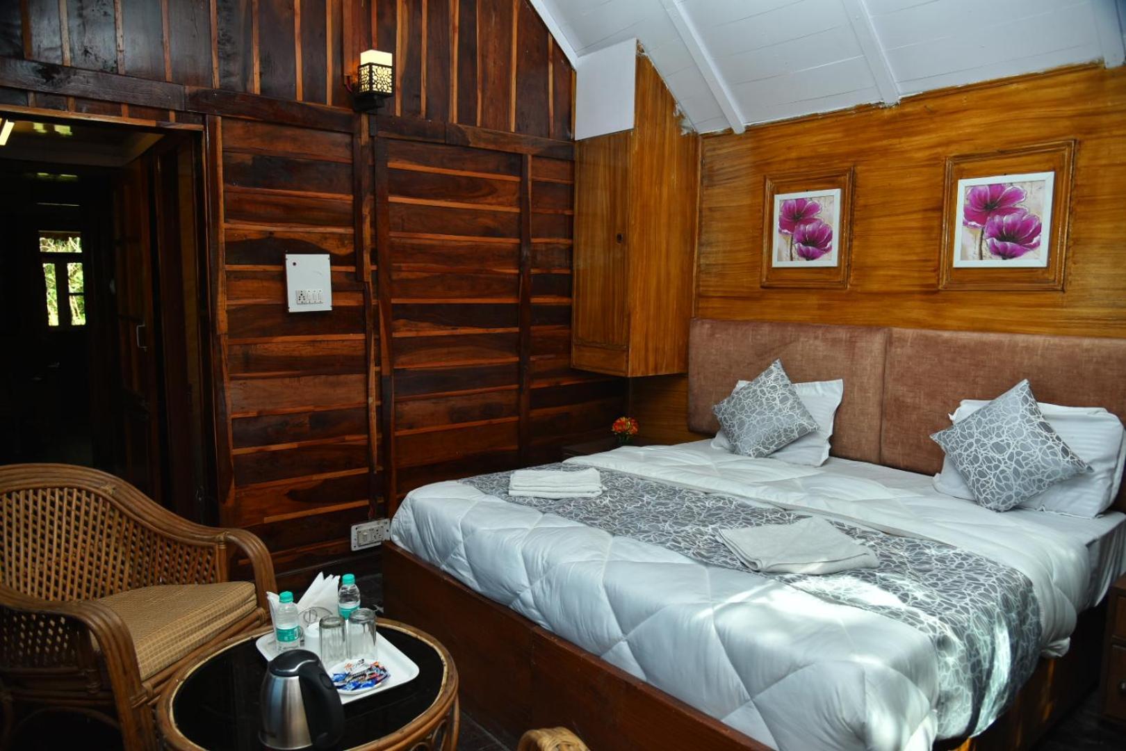 Kumaon Roop Resort Near Kainchi Dham Nainital Ngoại thất bức ảnh