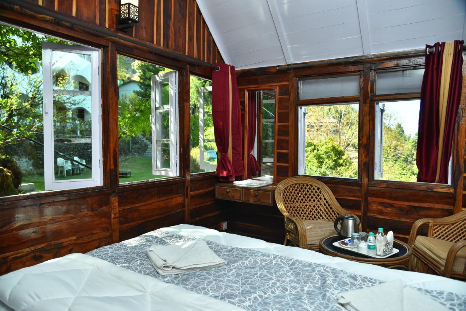 Kumaon Roop Resort Near Kainchi Dham Nainital Ngoại thất bức ảnh