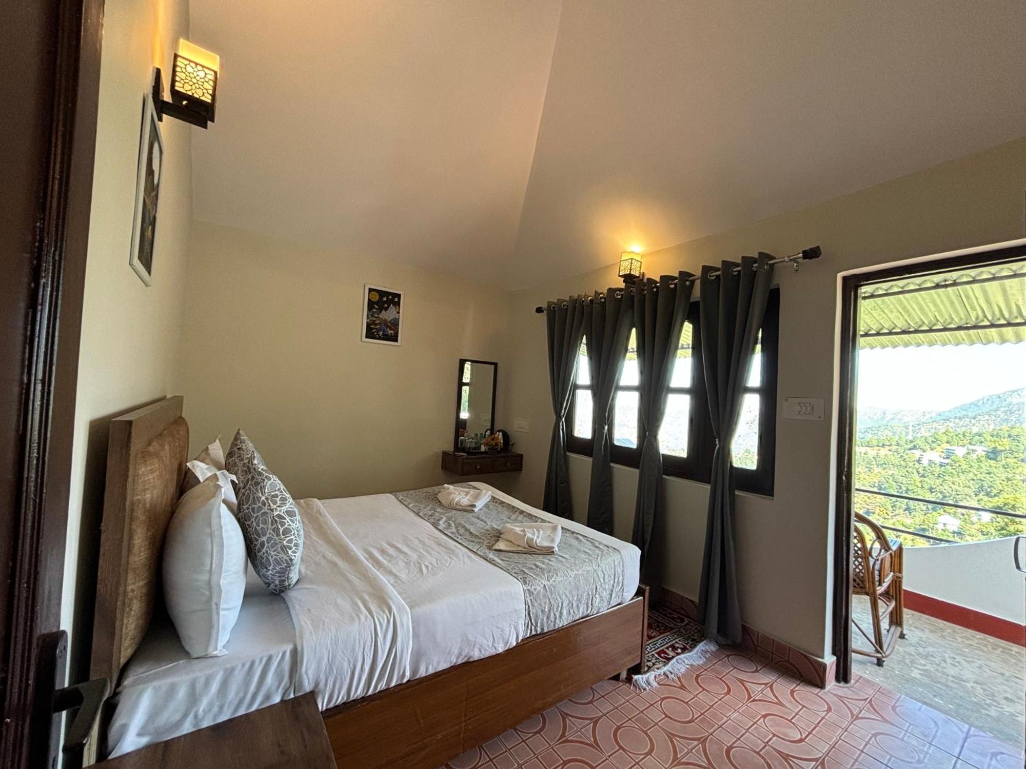 Kumaon Roop Resort Near Kainchi Dham Nainital Ngoại thất bức ảnh