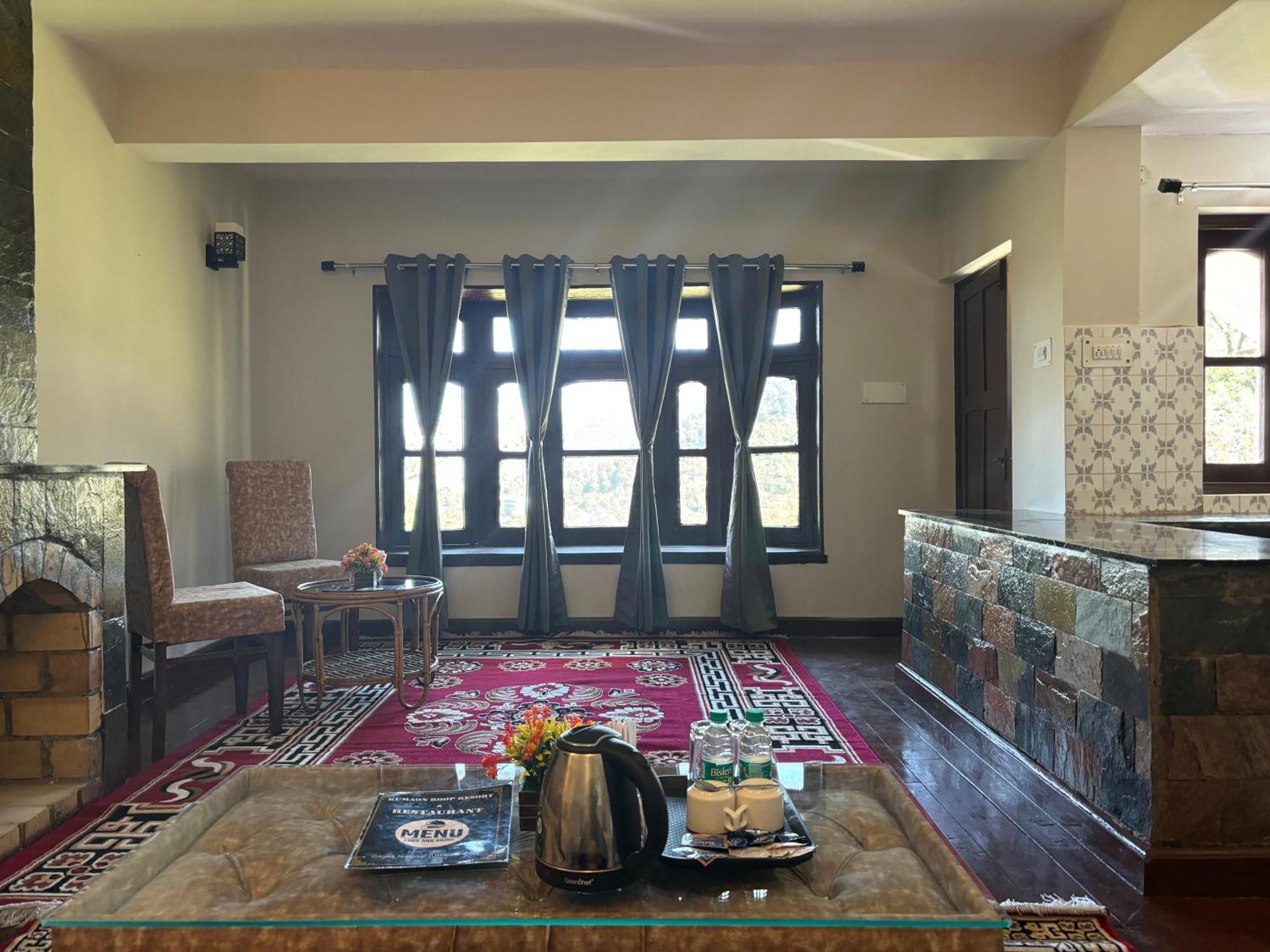 Kumaon Roop Resort Near Kainchi Dham Nainital Ngoại thất bức ảnh